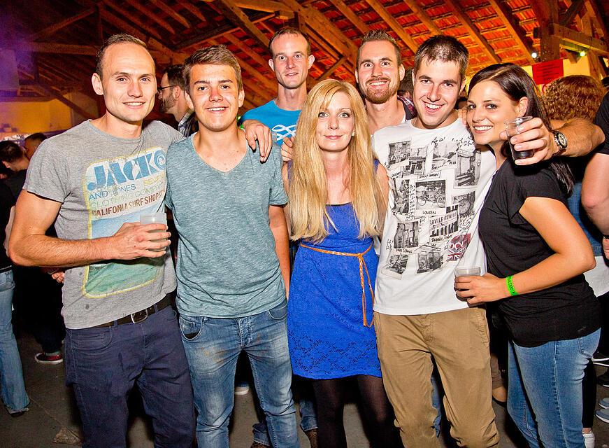Bauer sucht Frau DJ N' Farmer