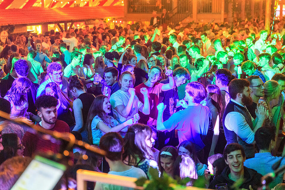 Fr&uuml;hjahrsvolksfest - Erwin und die Heckflossen