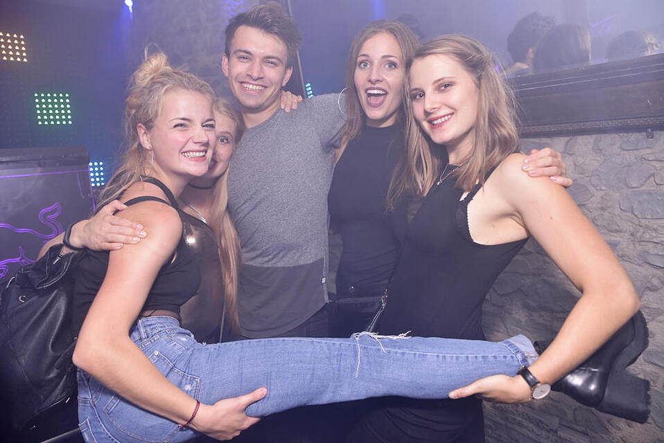 Main Ding Party