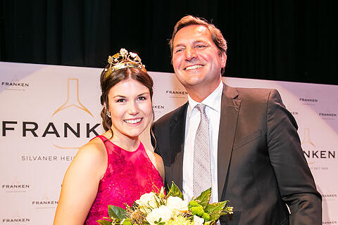 Wahl der fr&auml;nkischen Weink&ouml;nigin