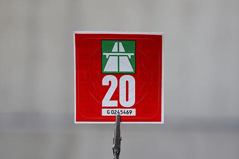 New 2020 Swiss motorway permit sticker. Neue Autobahnvignette de