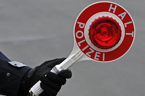 Polizei / Kontrolle / Polizeikontrolle