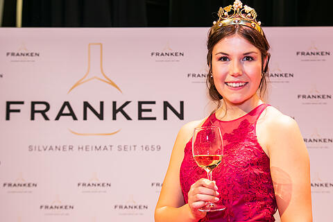 Wahl der fr&auml;nkischen Weink&ouml;nigin