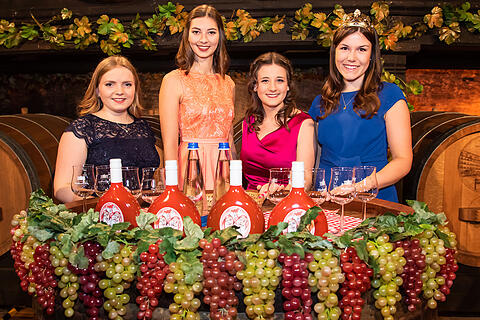 N&auml;rrische Weinprobe