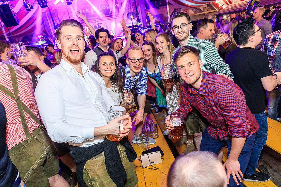 Fr&uuml;hjahrsvolksfest - Erwin und die Heckflossen