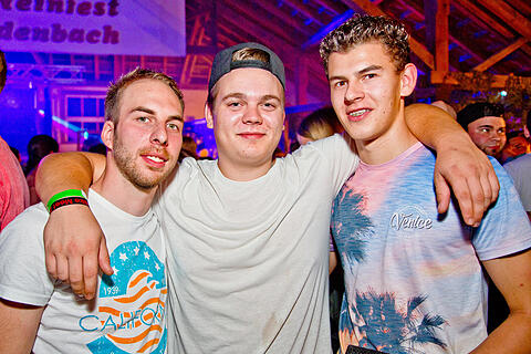 Bauer sucht Frau DJ N' Farmer