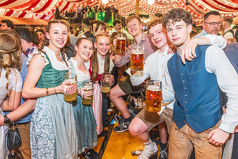 Fr&uuml;hjahrsvolksfest - i-D&uuml;pferl