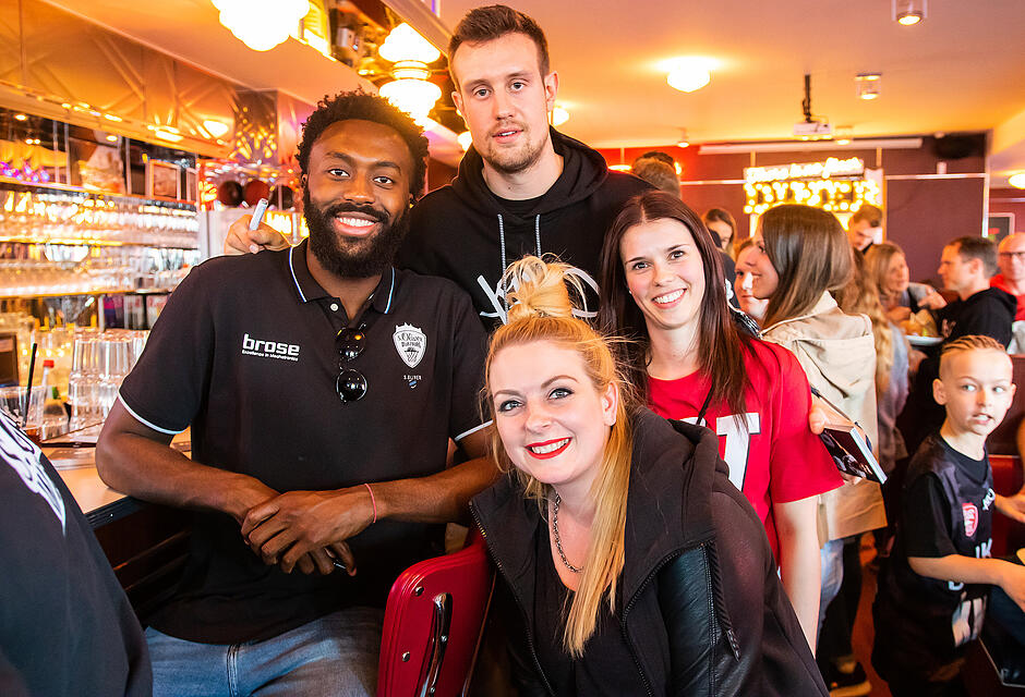 s.Oliver Würzburg Team Verabschiedung