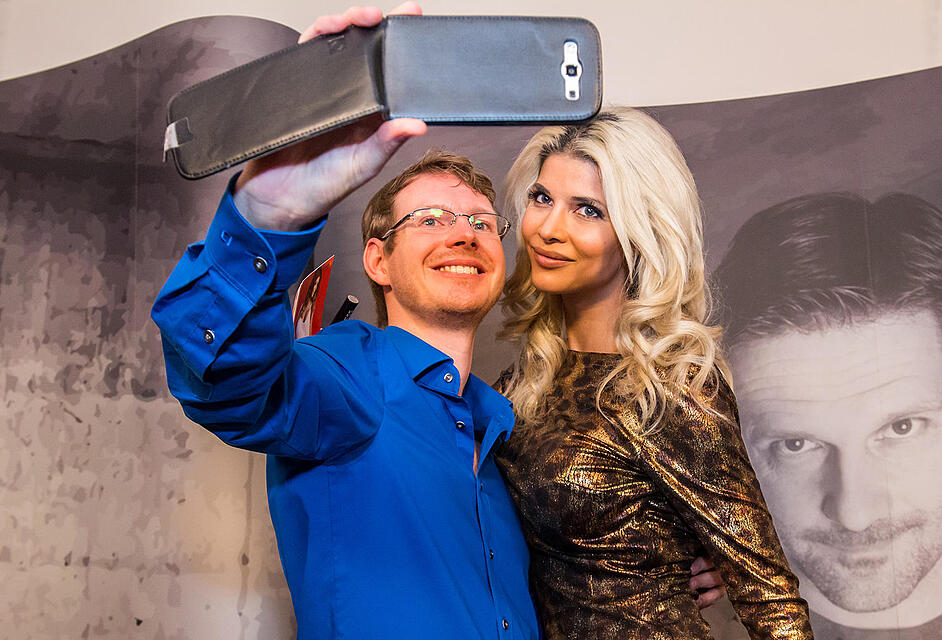 "Hinter den Kulissen" mit Micaela Sch&auml;fer