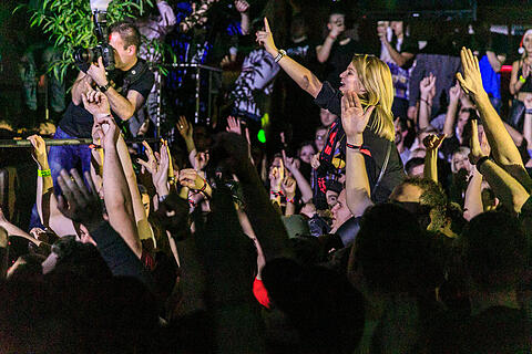Mia Julia live
