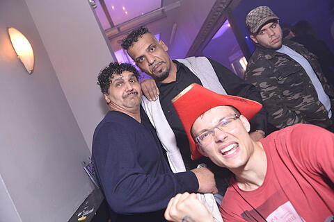 Main Ding Party