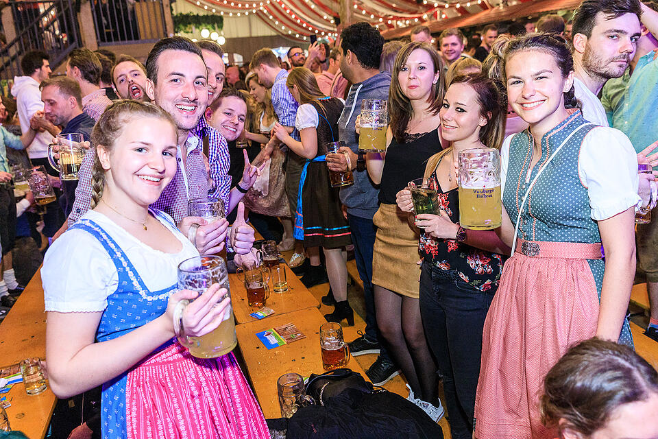 Fr&uuml;hjahrsvolksfest - Erwin und die Heckflossen