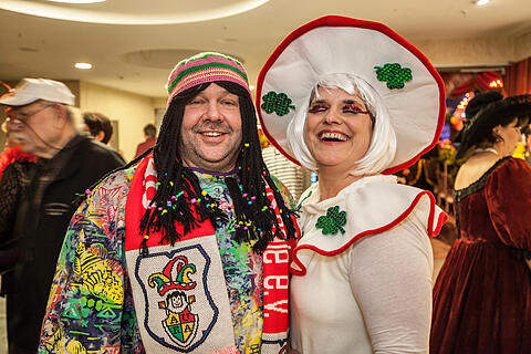 Fastnacht in Franken - Promis und Besucher