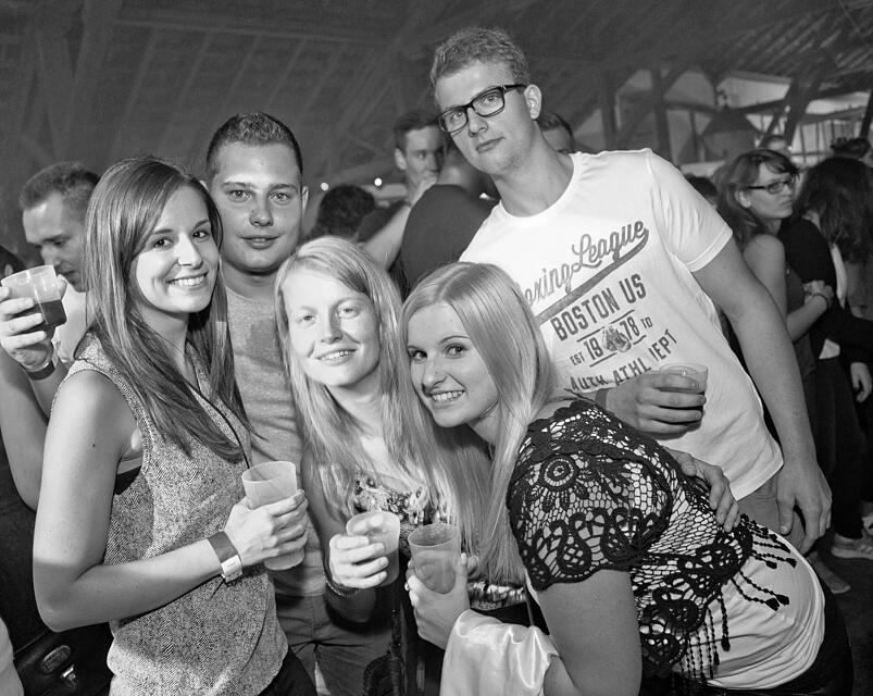 Bauer sucht Frau DJ N' Farmer