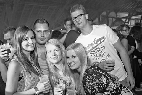Bauer sucht Frau DJ N' Farmer