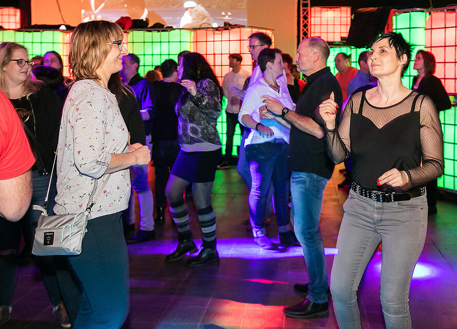 &Uuml;40 Party