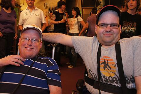 2011-05-11_royal_republic_bronnbach_kuenstlerkeller-11