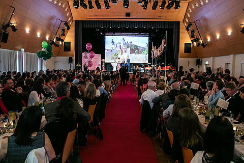 Wahl der fr&auml;nkischen Weink&ouml;nigin