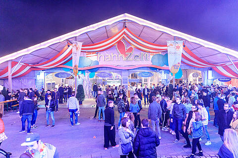 Fr&uuml;hjahrsvolksfest - Erwin und die Heckflossen