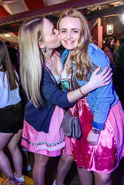 Fr&uuml;hjahrsvolksfest - Erwin und die Heckflossen