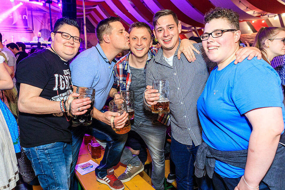 Fr&uuml;hjahrsvolksfest - Erwin und die Heckflossen