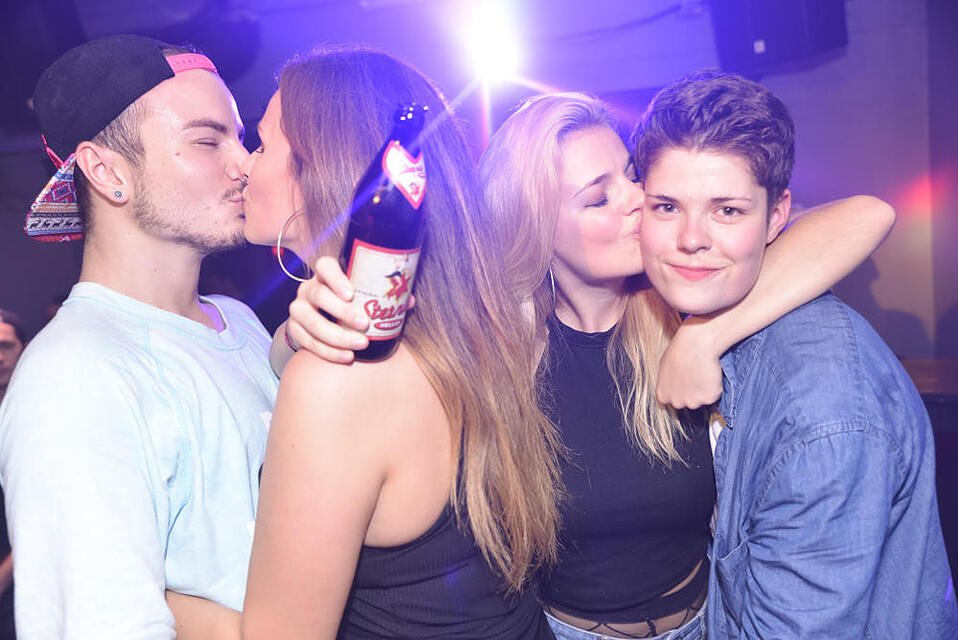 Main Ding Party