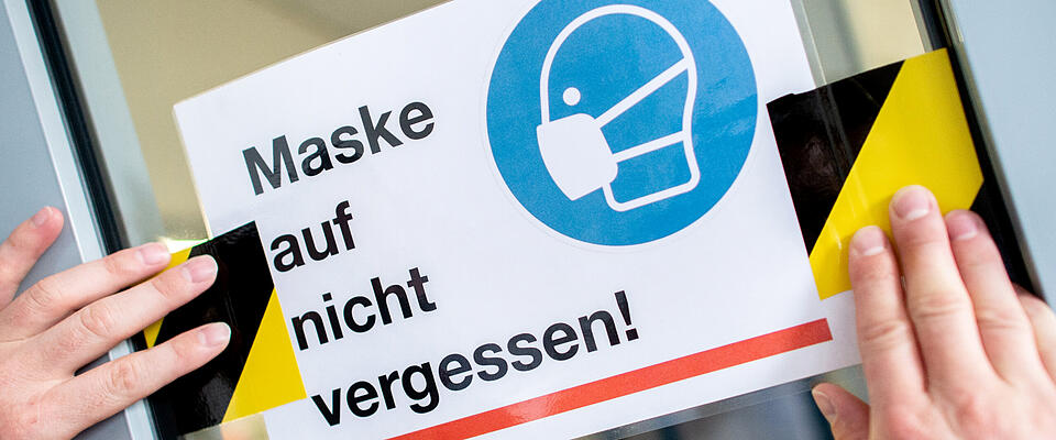 Gesichtsmaske / Maske