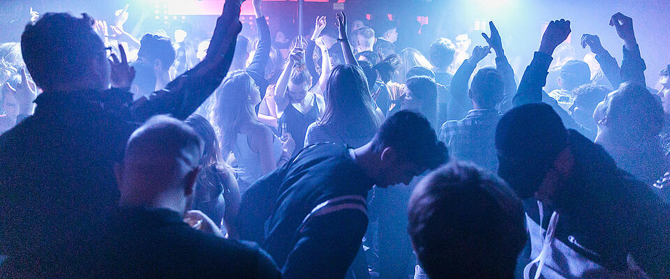 Club / Sperrstunde