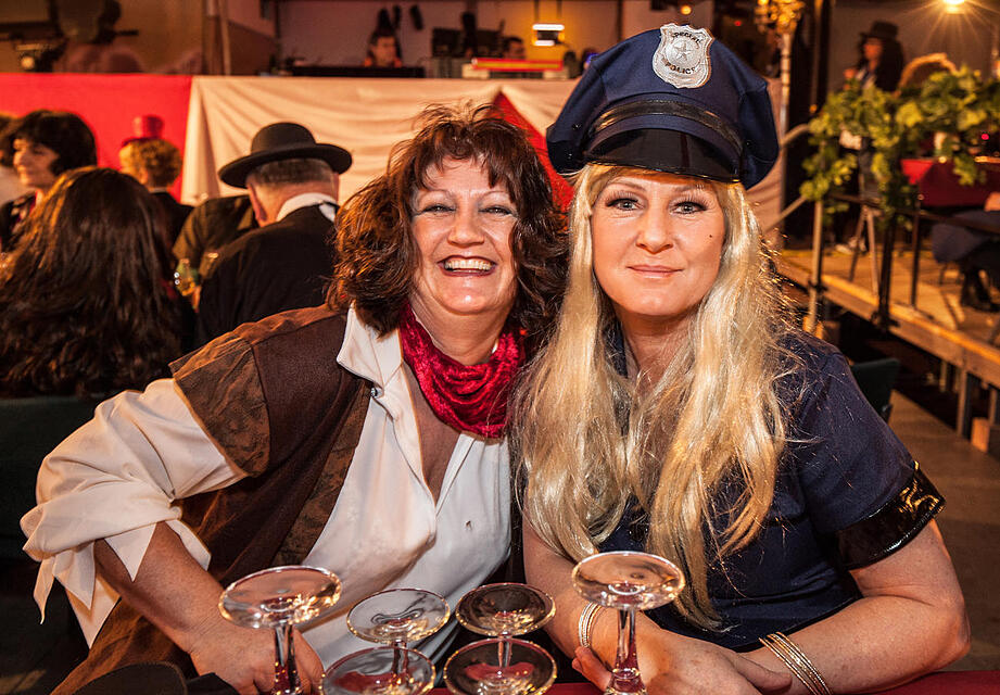 Fastnacht in Franken - Promis und Besucher