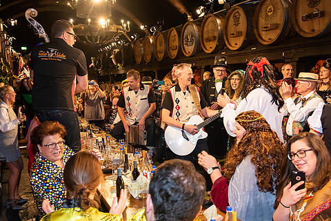 N&auml;rrische Weinprobe