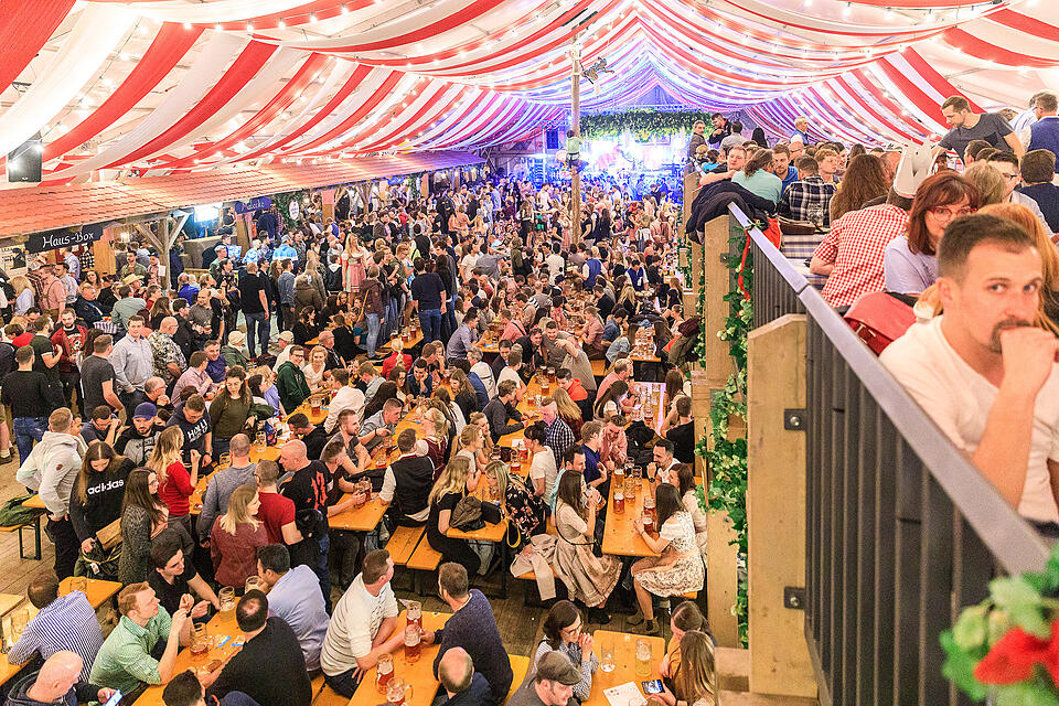 Fr&uuml;hjahrsvolksfest - Erwin und die Heckflossen