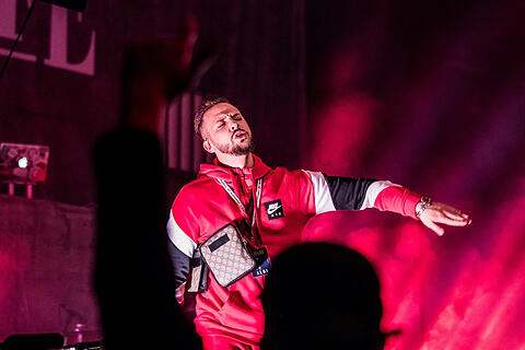 Azet - Fast Life Tour 2018