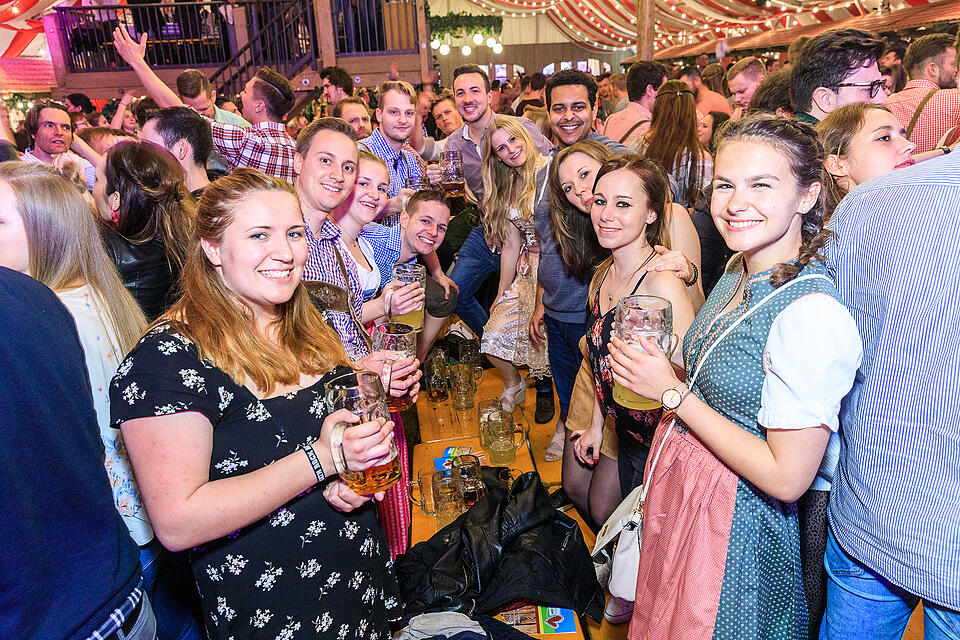 Fr&uuml;hjahrsvolksfest - Erwin und die Heckflossen