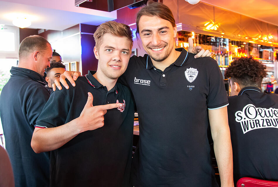 s.Oliver Würzburg Team Verabschiedung