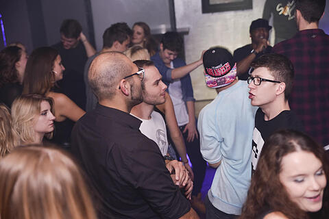 Main Ding Party
