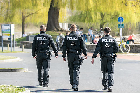 Polizei kontrolliert Corona-Regeln in Würzburg