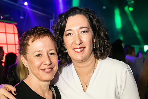 &Uuml;40 Party