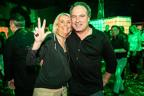 &Uuml;40 Party