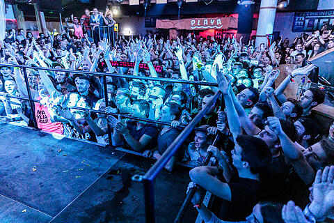 Mia Julia live
