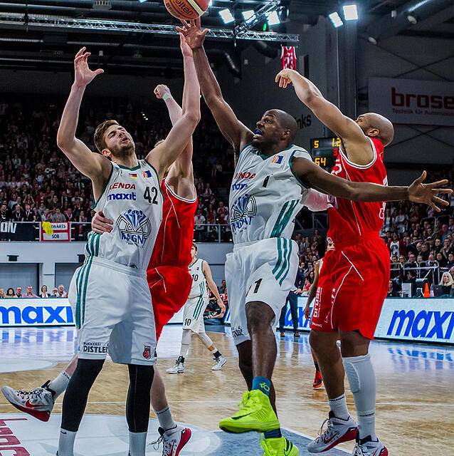 Bike-Cafe Messingschlager Baunach - s.Oliver Baskets