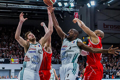 Bike-Cafe Messingschlager Baunach - s.Oliver Baskets