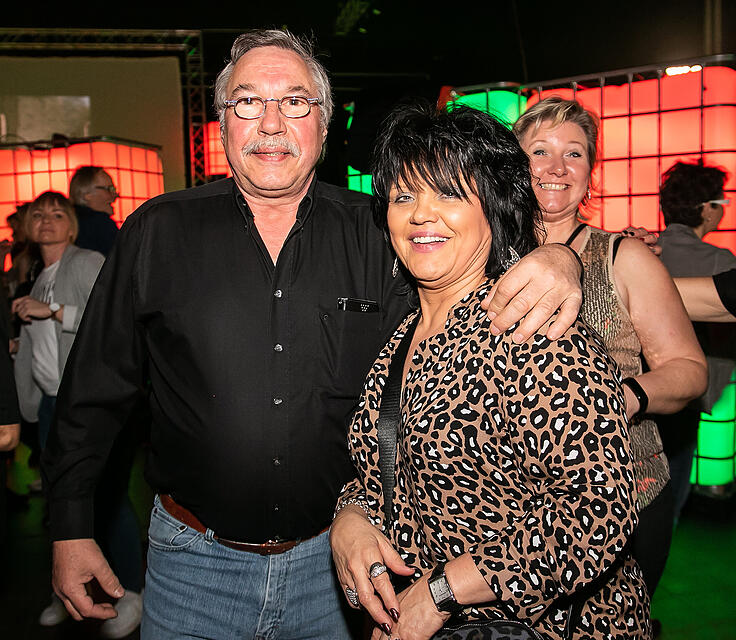 &Uuml;40 Party