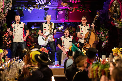 N&auml;rrische Weinprobe