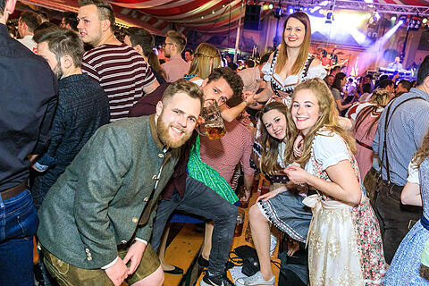 Fr&uuml;hjahrsvolksfest - Erwin und die Heckflossen