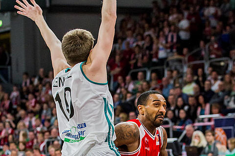 Bike-Cafe Messingschlager Baunach - s.Oliver Baskets