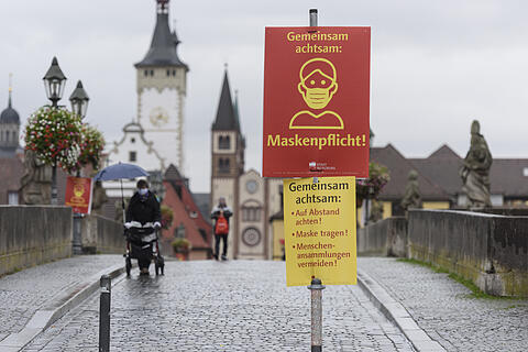 Maskenpflicht Alte Mainbrücke