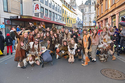Faschingszug 2026 in W&uuml;rzburg: So lief das Narrenevent in der Innenstadt