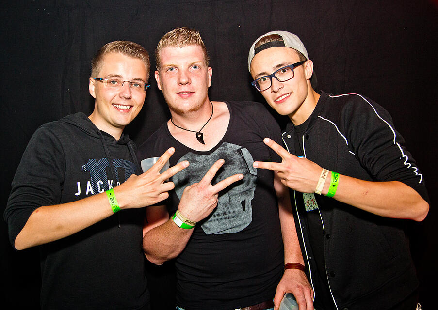 Bauer sucht Frau DJ N' Farmer