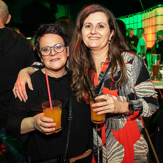 &Uuml;40 Party