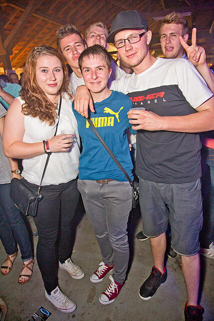 Bauer sucht Frau DJ N' Farmer